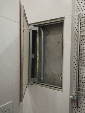 Люк под плитку Секрет 3.0 200*550 Люк под плитку Секрет 3.0 200*550