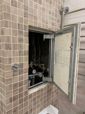 Люк под плитку Секрет 3.0 200*550 Люк под плитку Секрет 3.0 200*550