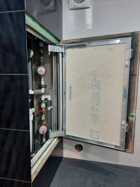 Люк под плитку Секрет 3.0 200*550 Люк под плитку Секрет 3.0 200*550