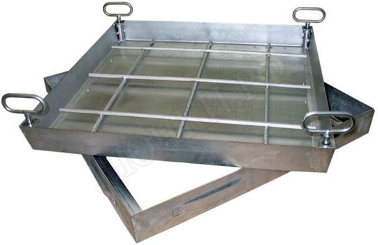 Напольный люк Техник 750*850 Напольный люк Техник 750*850